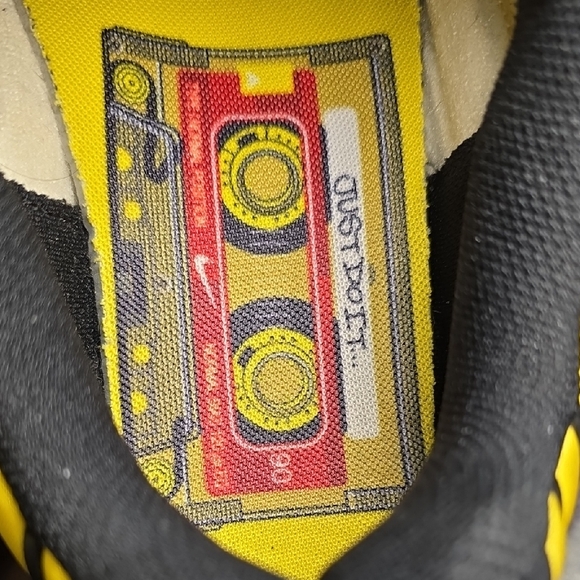 Nike Air Max Plus "Frequency Pack" - Picture 8 of 15